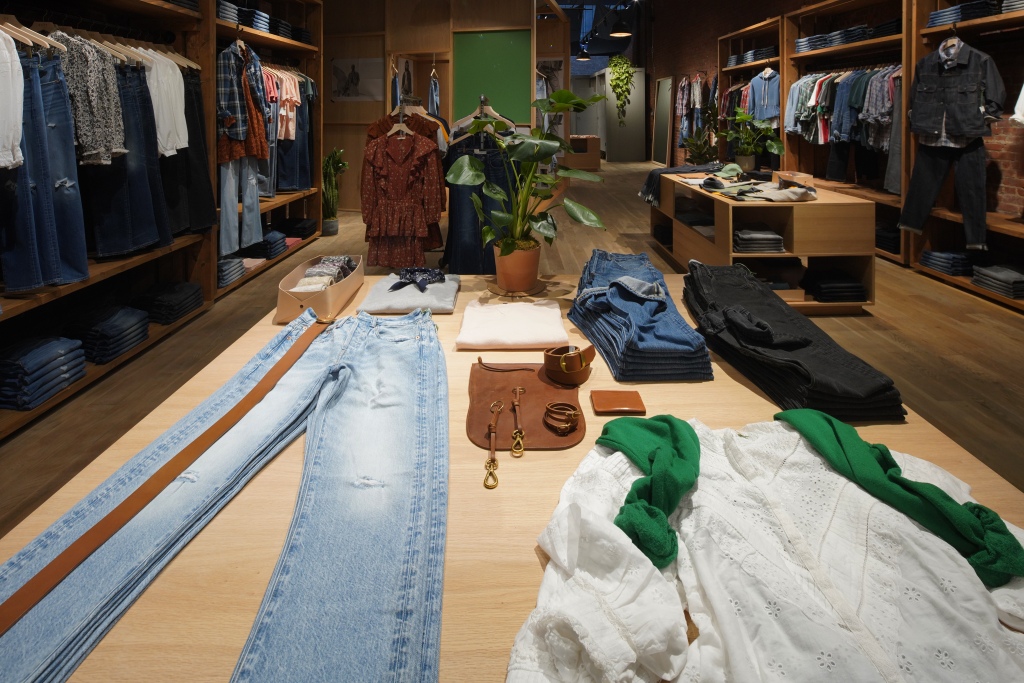 American Eagle Outfitters, Inc. Launches AE77, An Artfully Designed And ...
