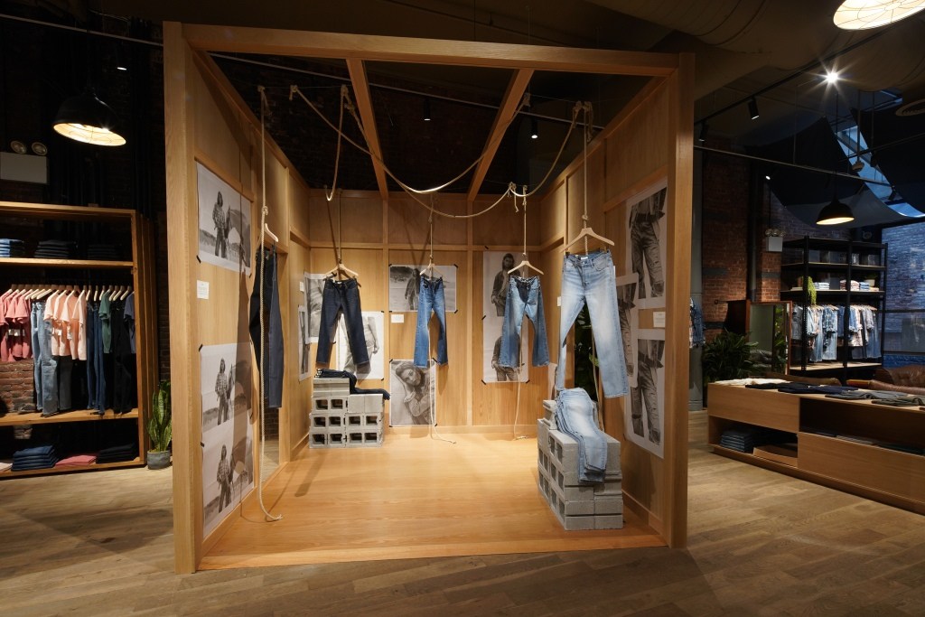 American Eagle Outfitters, Inc. Launches AE77, An Artfully Designed And ...